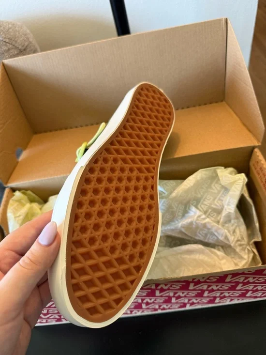 Vans Olive Green Mary Jane Sneakers with Cream Trim - Picture 4 of 7